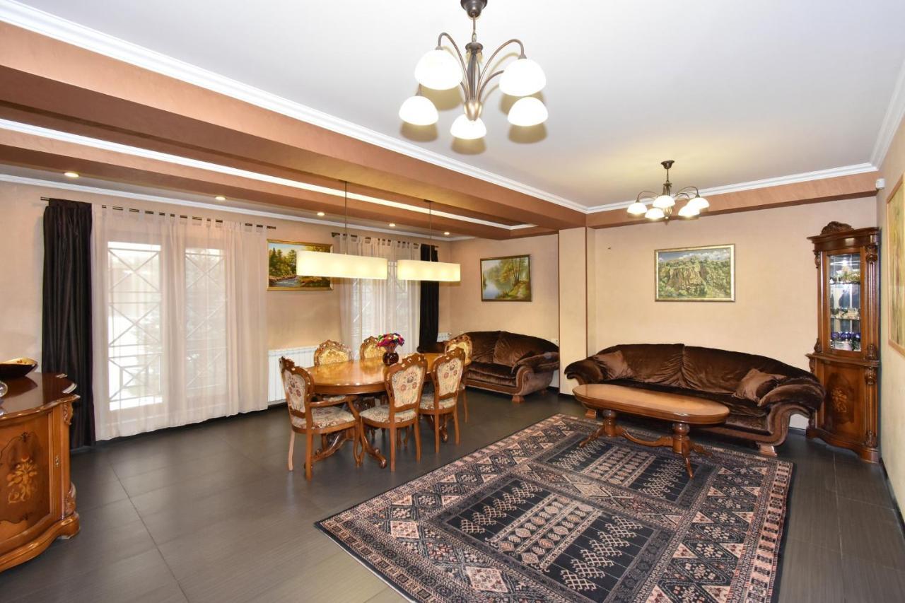 Dos Guest House Erivan Dış mekan fotoğraf
